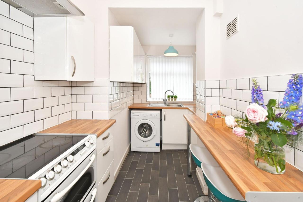 Wistaston House By Yourstays 5 Double Bedrooms And 2 Bathrooms, Great For Groups! Book Now! Crewe Exterior photo