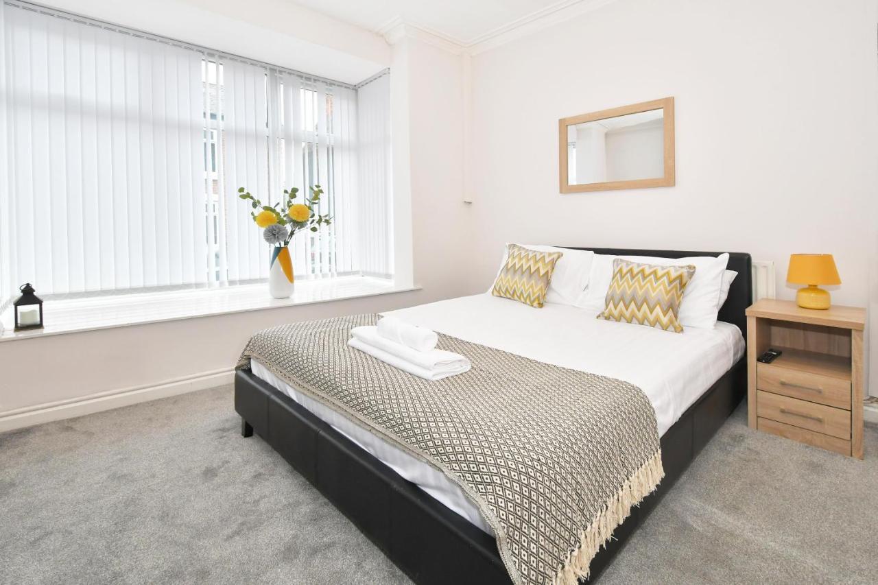 Wistaston House By Yourstays 5 Double Bedrooms And 2 Bathrooms, Great For Groups! Book Now! Crewe Exterior photo