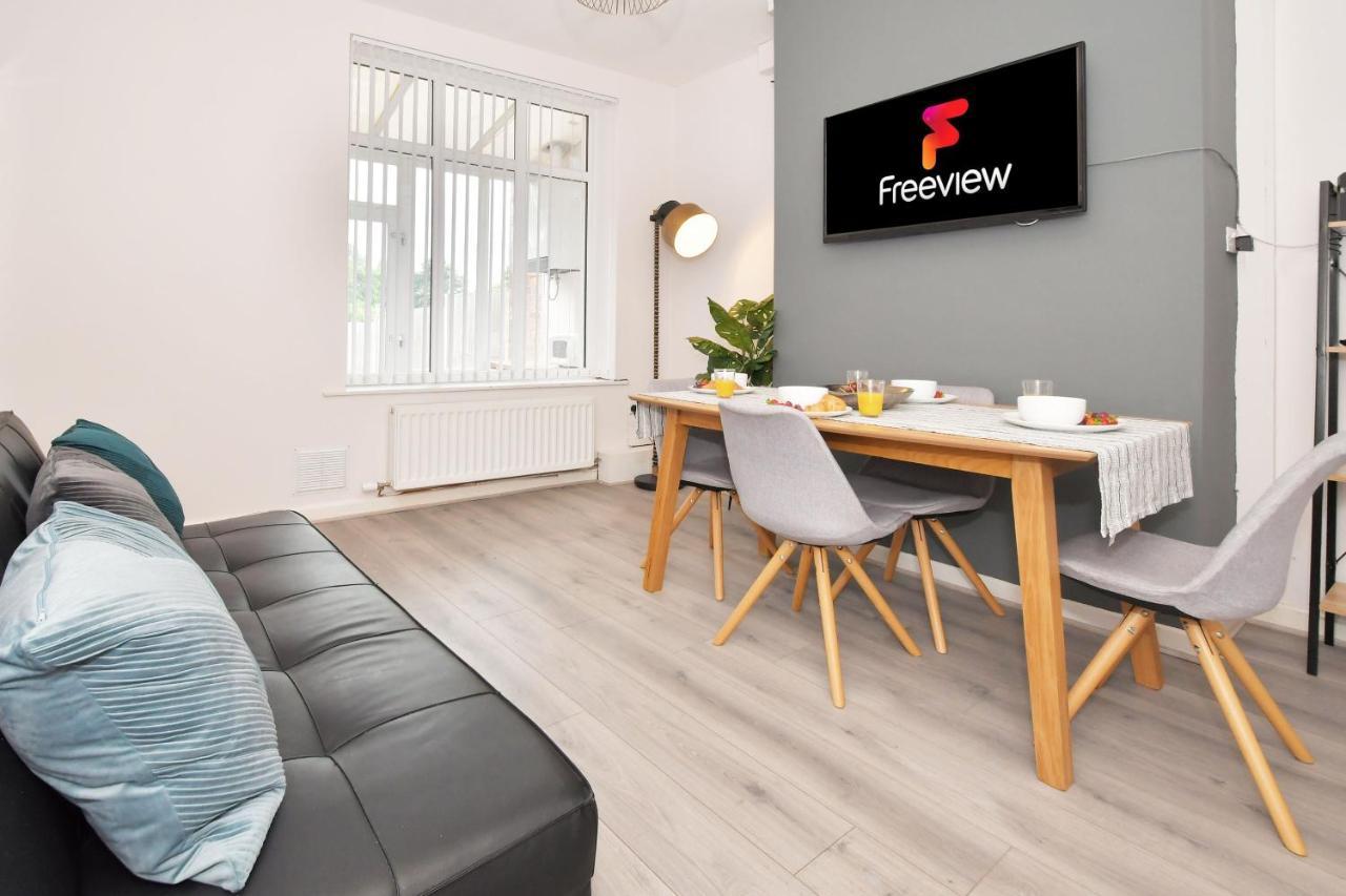 Wistaston House By Yourstays 5 Double Bedrooms And 2 Bathrooms, Great For Groups! Book Now! Crewe Exterior photo